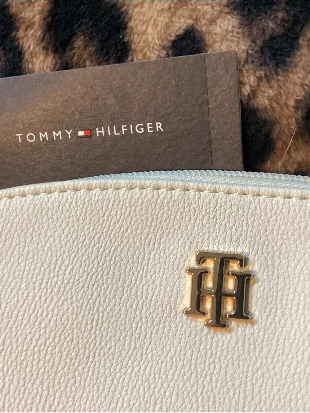Tommy Hilfiger Cream Crossbody Bag with Gold Logo